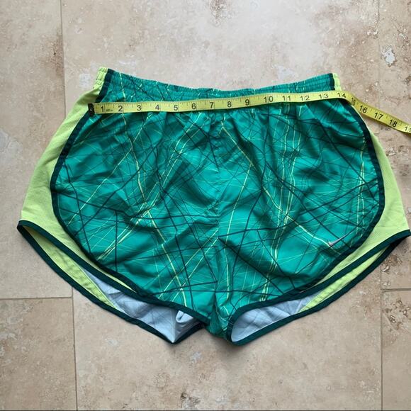 Nike dri-fit running trainer shorts - Picture 6 of 6